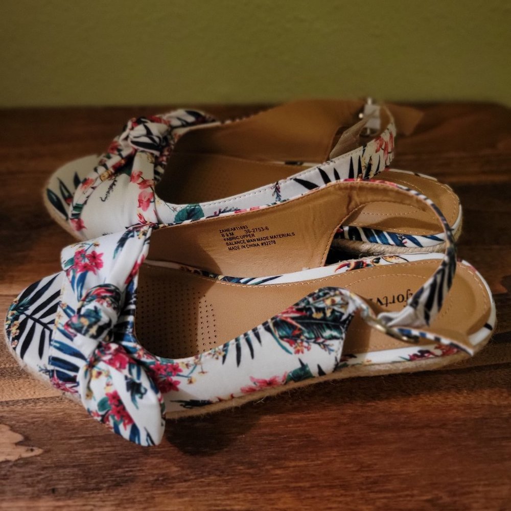 Comfortview Espadrilles Size 8.5